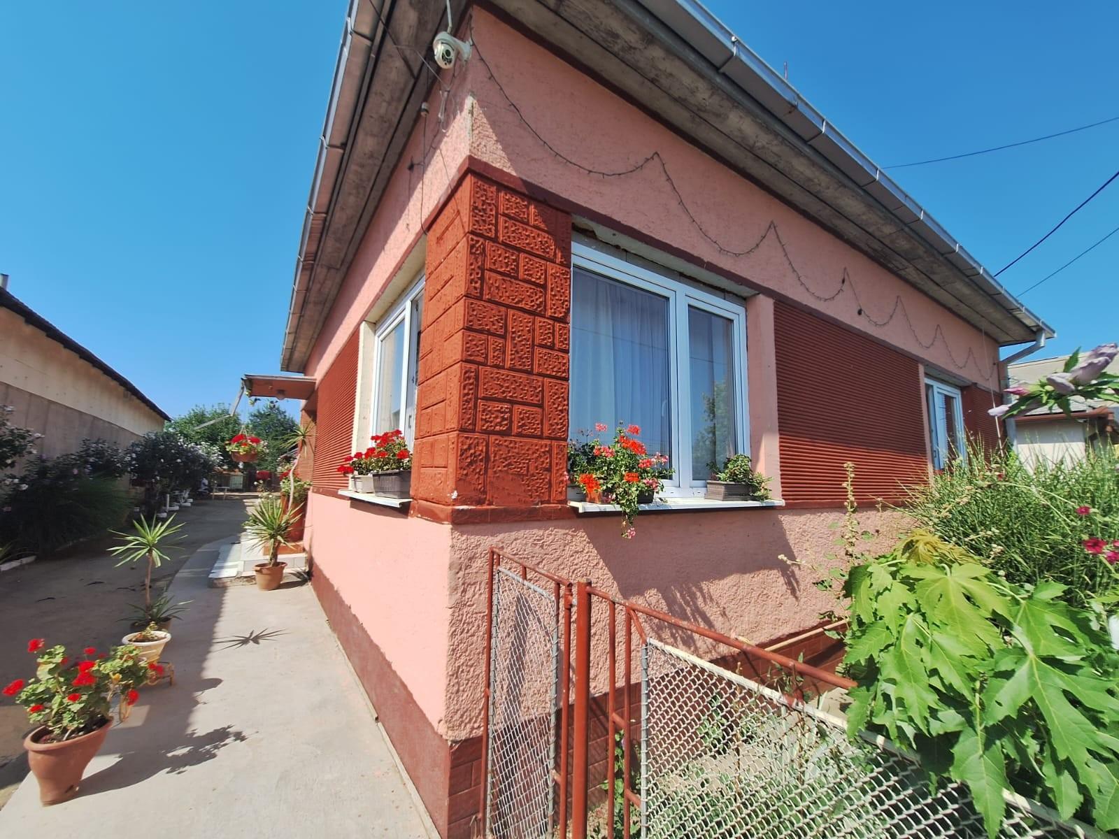 PREDAJ – Rodinný dom s veľkým pozemkom /2415m2/ – DRAHŇOV okr. Michalovce