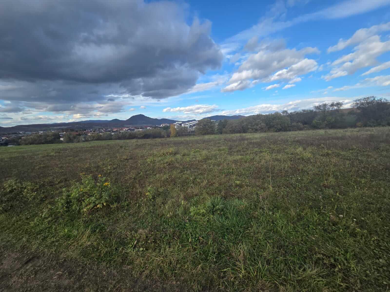 PREDAJ – Pozemok vhodný na výstavbu rodinných domov – ĽUBOTICE