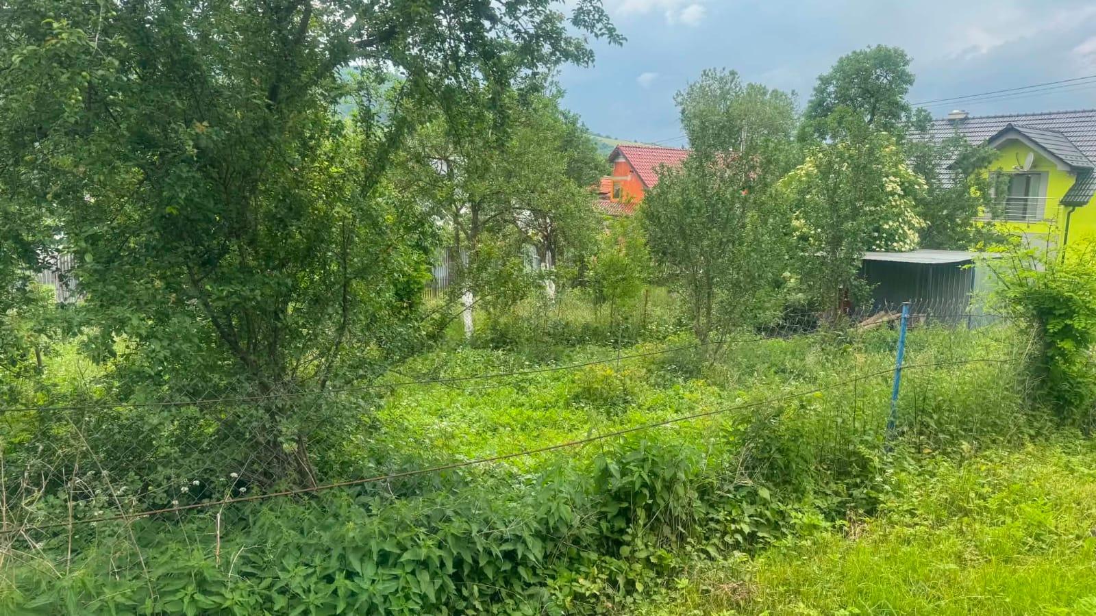 PREDAJ - Pozemok vhodný na výstavbu 588m2 -PEČOVSKÁ NOVÁ VES